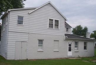 102 3rd St in Genoa, OH - Building Photo - Building Photo