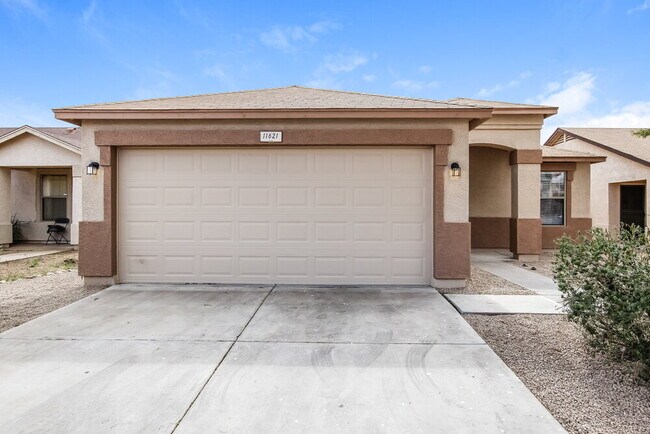 property at 11621 W Bloomfield Rd