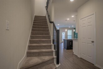 3415 Avondale Vw Dr in Houston, TX - Building Photo - Building Photo