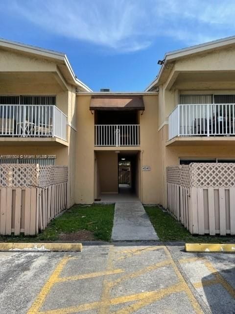 4240 NW 79th Ave in Doral, FL - Building Photo - Building Photo