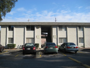 122 West in Jacksonville, FL - Foto de edificio - Building Photo