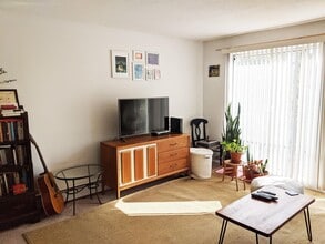 48 Belmont St, Unit 2 in Somerville, MA - Building Photo - Building Photo