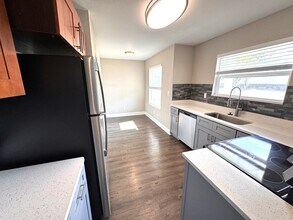 2536 Woodgate Blvd in Orlando, FL - Foto de edificio - Building Photo