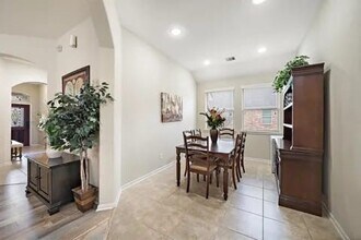 13330 Canton Cliff Ct in Humble, TX - Foto de edificio - Building Photo