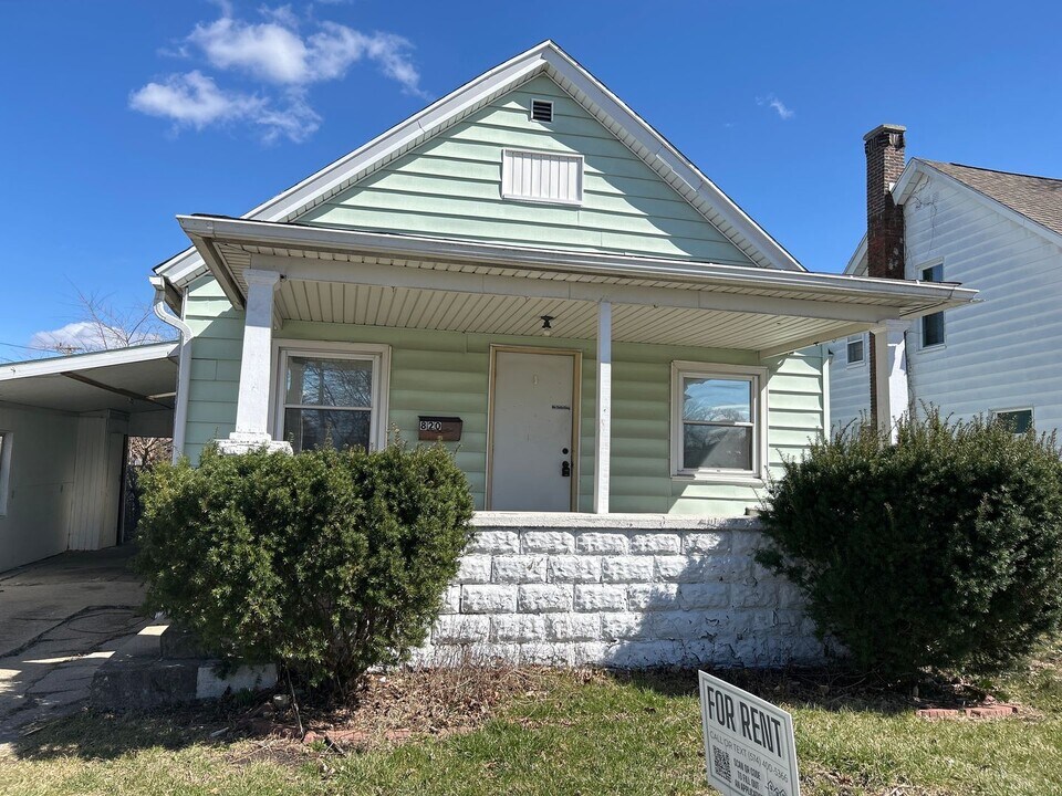 820 S Main St in Mishawaka, IN - Building Photo