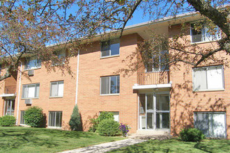 Webster Park Apartments in Webster, NY - Building Photo - Building Photo