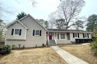 276 Chambre Ct SW in Lilburn, GA - Building Photo