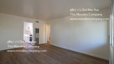 4867 1/2 Del Mar Ave in San Diego, CA - Building Photo - Building Photo