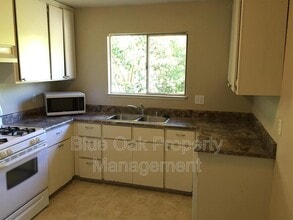 346 Hickory St in Chico, CA - Building Photo - Building Photo