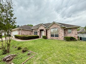 103 Hawthorne in Lufkin, TX - Building Photo