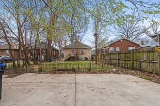 533 Eastern Pkwy in Louisville, KY - Building Photo - Building Photo