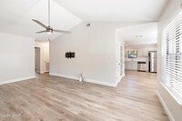 4130 White Pine Ct in Tallahassee, FL - Foto de edificio - Building Photo