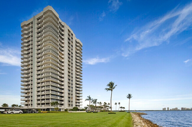 property at 155 Lakeshore Dr