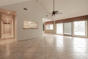 13103 Rincon Dr in Houston, TX - Building Photo