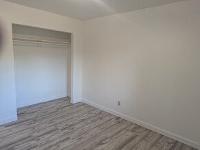 710 S Weed Blvd in Weed, CA - Building Photo - Building Photo