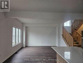 8 Bradden Cres in Belleville, ON - Building Photo - Building Photo