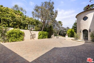 361 Fordyce Rd in Los Angeles, CA - Building Photo - Building Photo