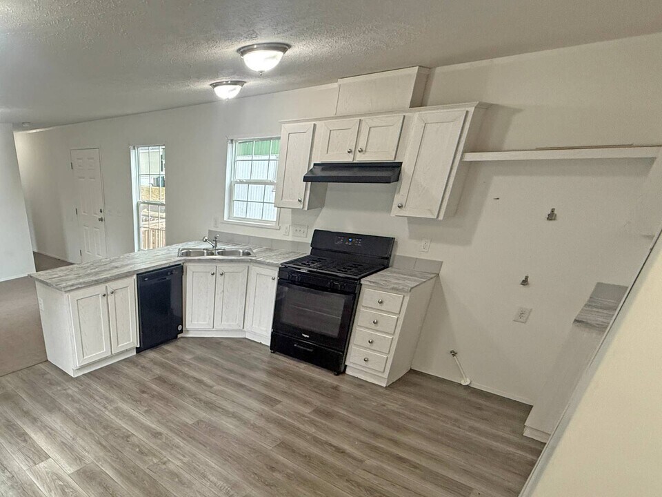 2501 N Apperson Way in Kokomo, IN - Building Photo