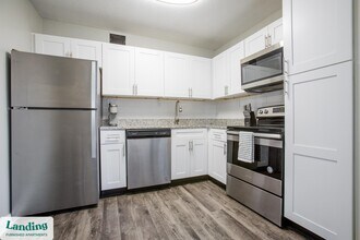 101 Three Rivers N, Unit E0704 in Fort Wayne, IN - Foto de edificio - Building Photo