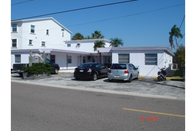 Bay Haven Apartments in Madeira Beach, FL - Building Photo - Building Photo