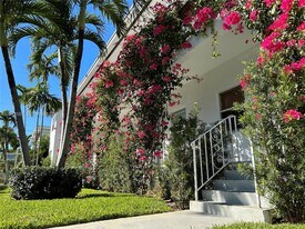 1011 9th St in Miami Beach, FL - Building Photo