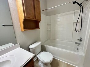 821 Hickory St in Burleson, TX - Building Photo - Building Photo
