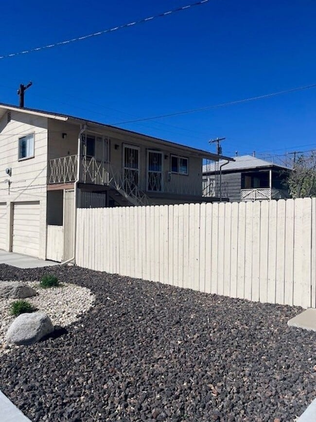 544 Roberts St in Reno, NV - Building Photo - Building Photo