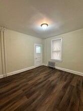 6624 Jackson St in Philadelphia, PA - Foto de edificio - Building Photo