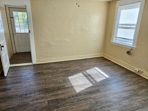 10 Windsor Ct-Unit -2 in Southbridge, MA - Building Photo - Building Photo