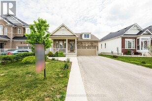 741 Cedar St in Shelburne, ON - Building Photo
