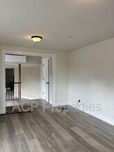 2094 Front St in Lynden, WA - Building Photo - Building Photo