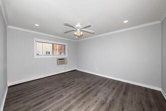 100 Friendly Ct in Babylon, NY - Building Photo - Building Photo