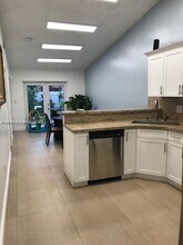 11465 NW 87th Pl in Hialeah Gardens, FL - Building Photo - Building Photo