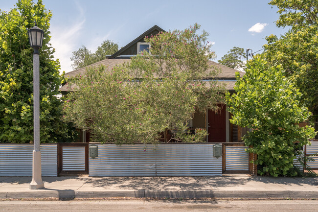 1003 4th St SW in Albuquerque, NM - Building Photo - Building Photo