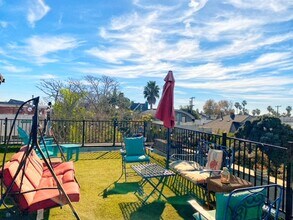 159 Hollister Ave, Unit 8 in Santa Monica, CA - Foto de edificio - Building Photo