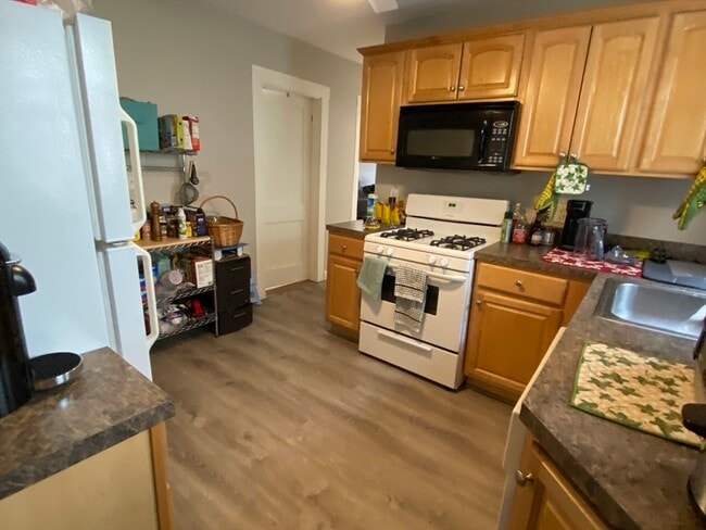 21 Century St in Somerville, MA - Building Photo - Building Photo