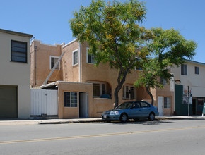 2036-2038 Fern St in San Diego, CA - Building Photo - Building Photo