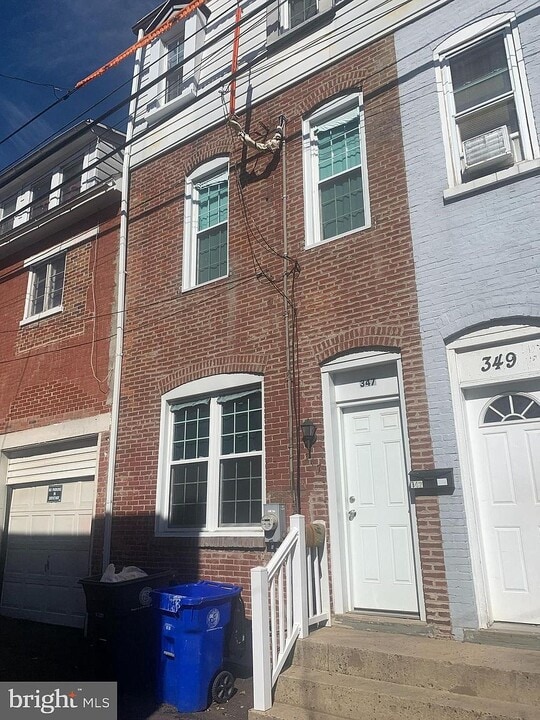 347 Union Aly in Pottstown, PA - Foto de edificio
