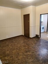284 E Ohio Ave in Sebring, OH - Building Photo - Building Photo