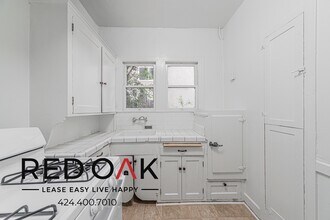 1740 N Gramercy Pl in Los Angeles, CA - Building Photo - Building Photo