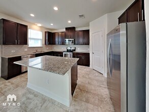 13725 James Buchanan St in Manor, TX - Foto de edificio - Building Photo