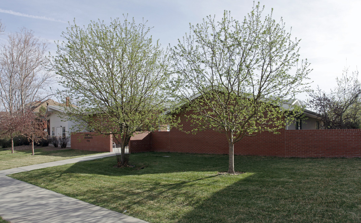 Camelot Apartments in Greeley, CO - Building Photo