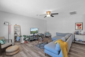 1635 E Oak St, Unit 3 in Phoenix, AZ - Foto de edificio - Building Photo