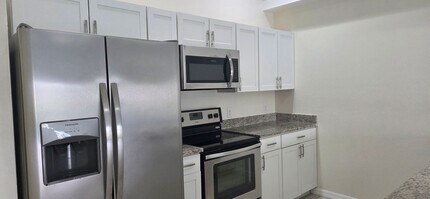 1317 Nelson Rd N in Cape Coral, FL - Building Photo - Building Photo