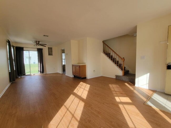 1 Jodhpur Ct in Tinton Falls, NJ - Building Photo - Building Photo