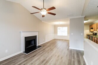 105 Cypress Dr in Covington, GA - Building Photo - Building Photo