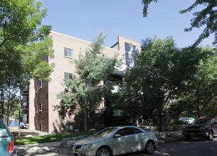 Silverbrook Apartments in Denver, CO - Building Photo - Building Photo