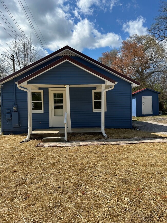 property at 2913 Brooks Ave
