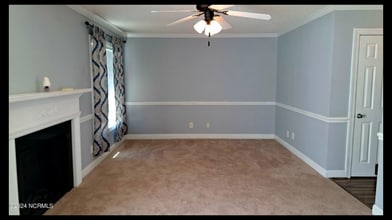 4267 Dudleys Grant Dr in Winterville, NC - Foto de edificio - Building Photo
