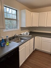 1088 Crestview Dr in Annapolis, MD - Building Photo - Building Photo